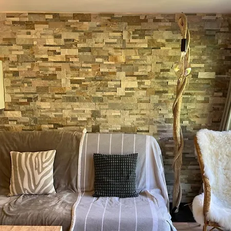 Apartment Au Coeur De Lary